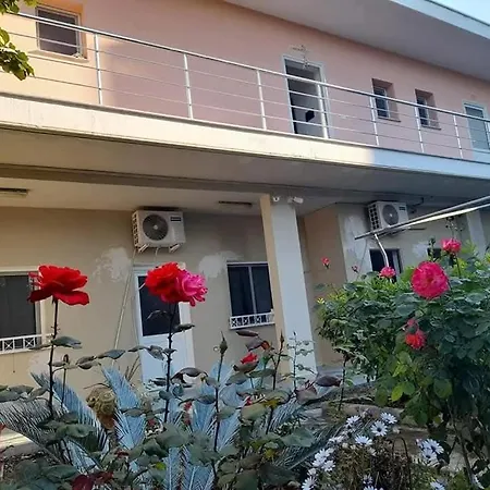 Hytte Rezidenca Nanaj Vlorë