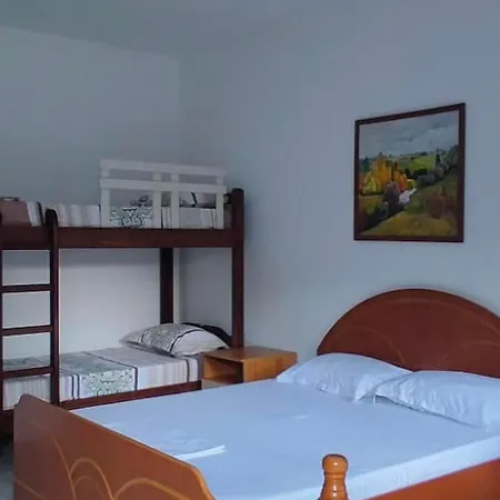 Hytte Rezidenca Nanaj Vlorë